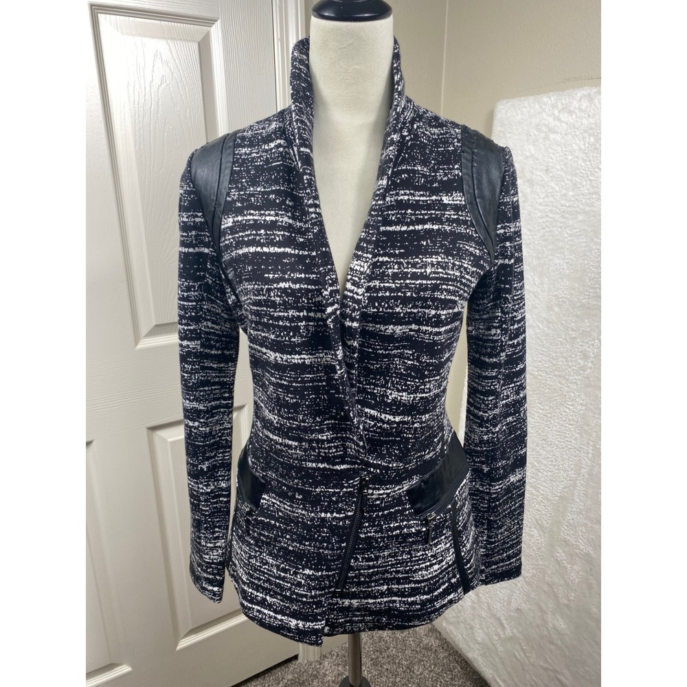 NIC+ZOE Women's Small Black White Textured Faux Leather Trim Blazer **Re
d**